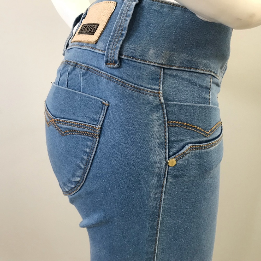Jeans - Picture 3 of 7